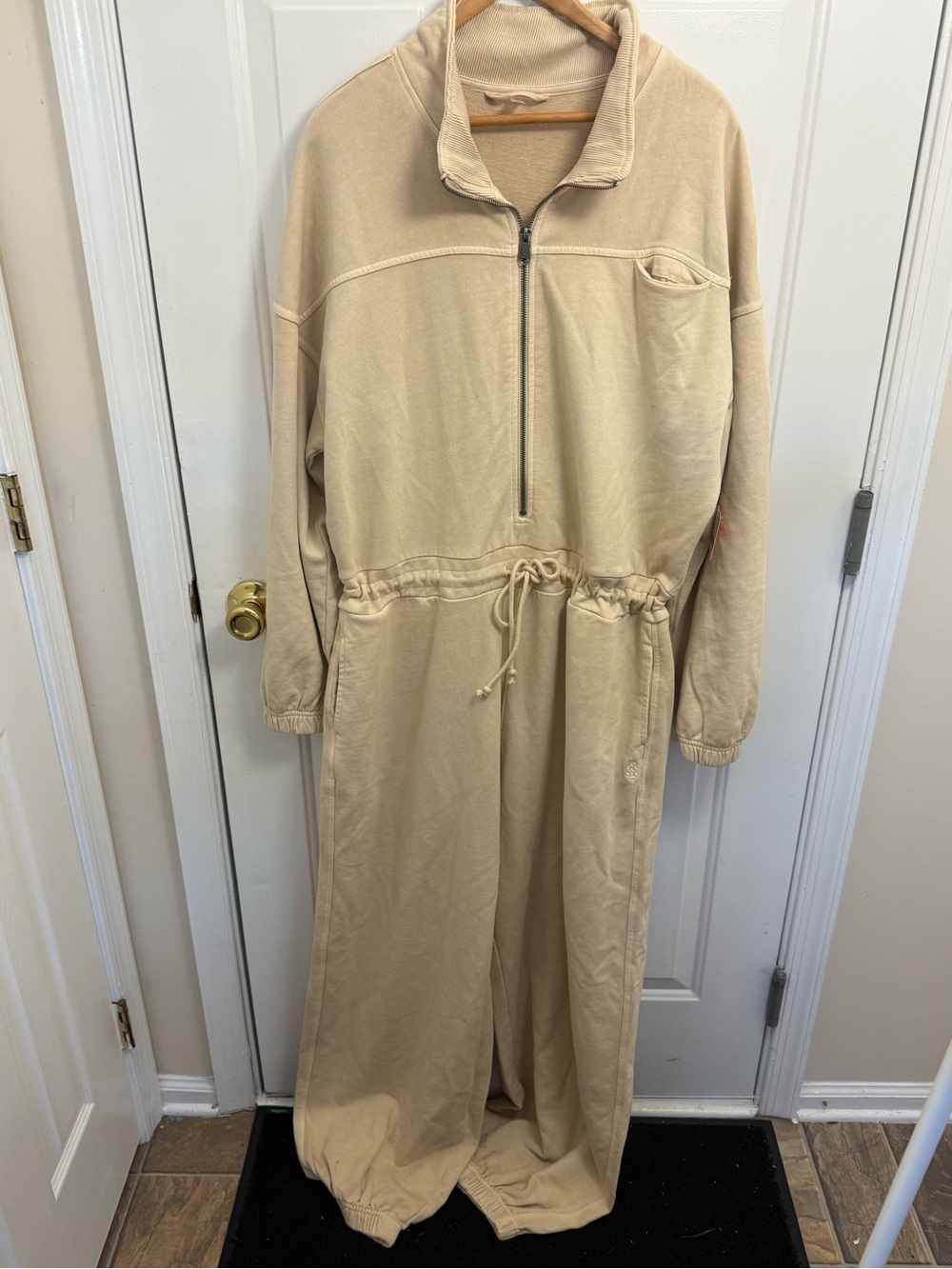 Free People Movement Brightside One Piece Jumpsuit Zip Tie Pockets Ivory L NWT - Picture 2 of 14